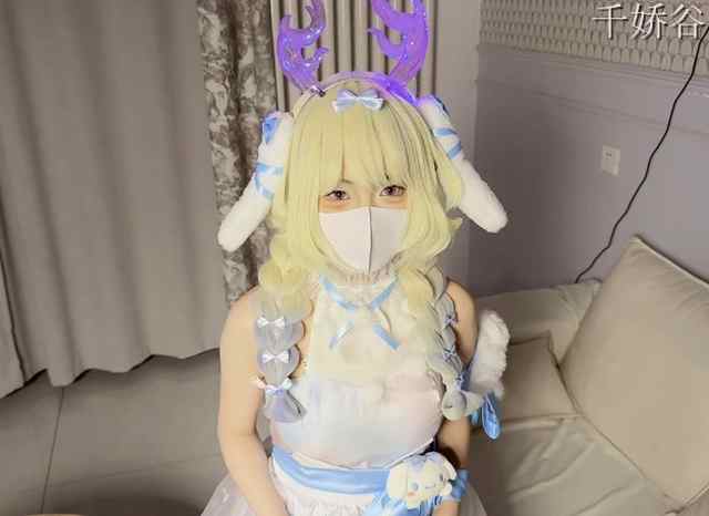 粉嫩网红萝莉小奈(小欣奈)剧情新作大耳狗之梦