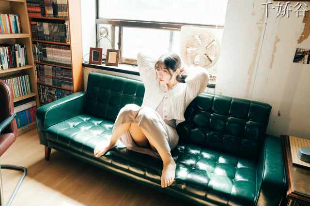 韩国清纯颜模特Sonson写真作品七套合集