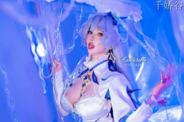 高颜值巨胸coser TinyAsa写真作品五套合集