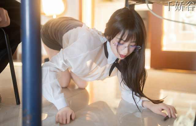 高质量模特茂木希子&璐璐 - 家教与后妈