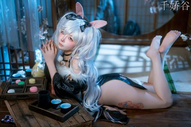 摄影师铁手叫兽写真作品新作九套