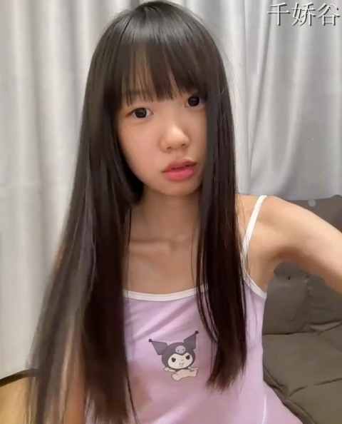 骨感黑长直少女xinyu789直播合集